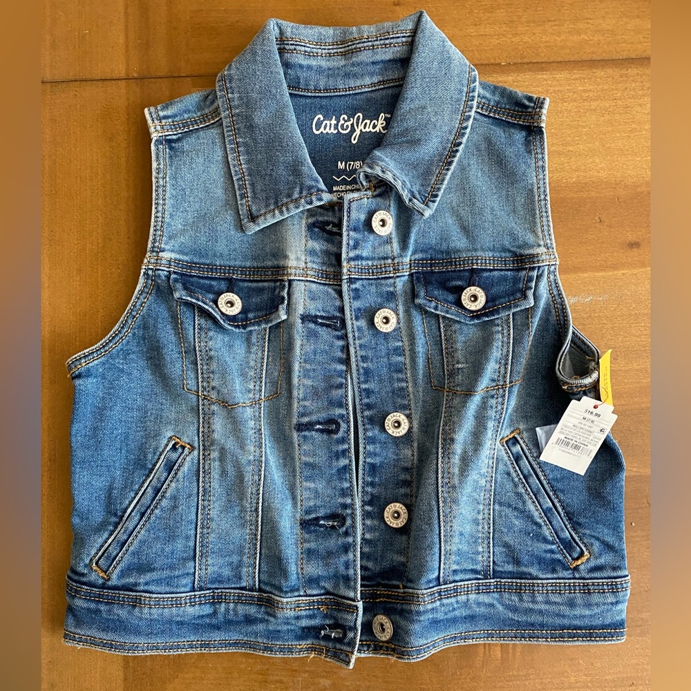 Adorable Denim Jean Vest. Girls 7/8